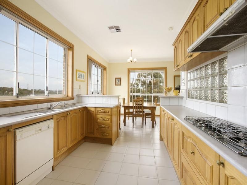 4 Batskos Drive, Warrandyte VIC 3113