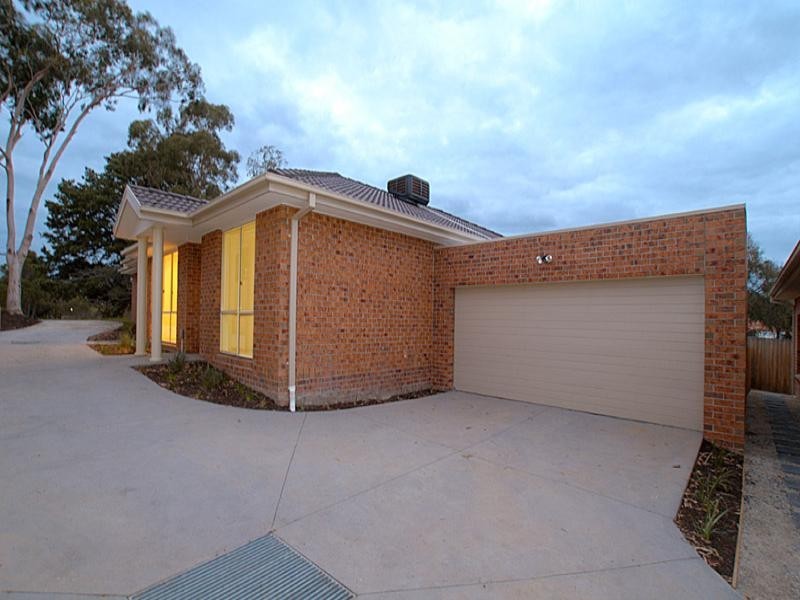 2/9 Amberley Court, Bulleen VIC 3105