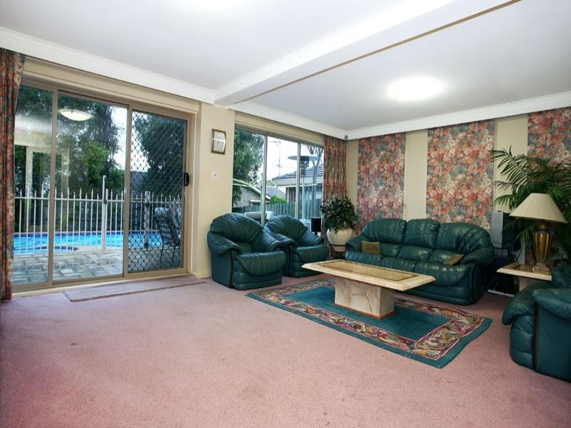 25 Rathmullen Quadrant, Doncaster VIC 3108