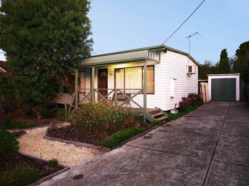 23 Hedge End Road, Mitcham VIC 3132