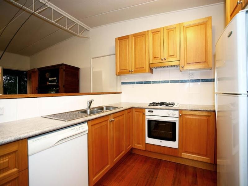 23 Hedge End Road, Mitcham VIC 3132