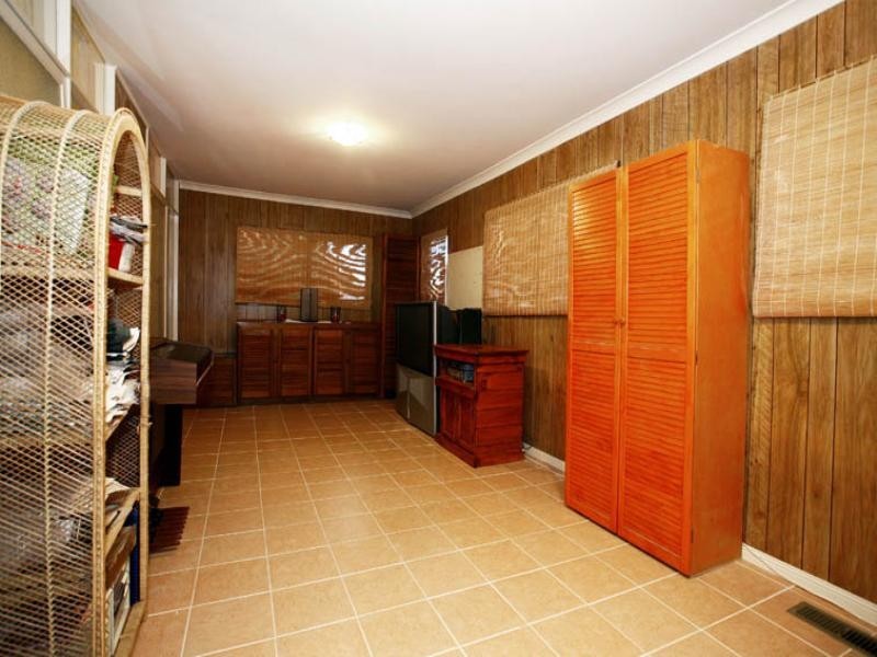 23 Hedge End Road, Mitcham VIC 3132