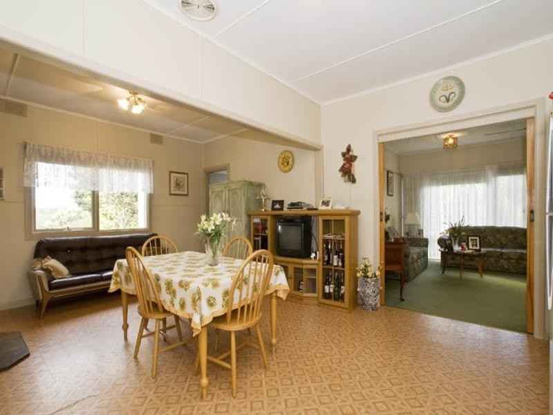 28-30 Milne Road, Park Orchards VIC 3114