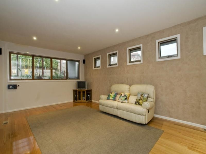 64 Everleigh Drive, Diamond Creek VIC 3089
