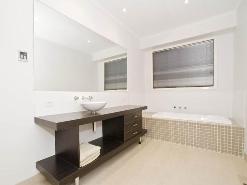 64 Everleigh Drive, Diamond Creek VIC 3089