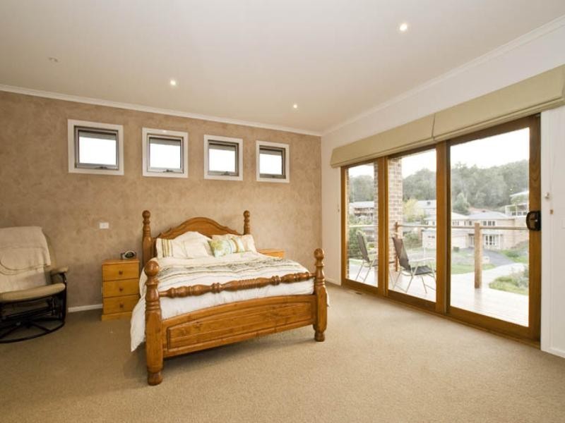 64 Everleigh Drive, Diamond Creek VIC 3089