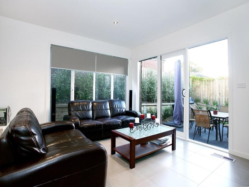 27 Oliver Road, Templestowe VIC 3106