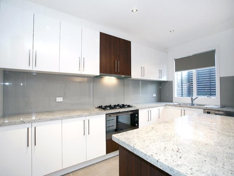 27 Oliver Road, Templestowe VIC 3106