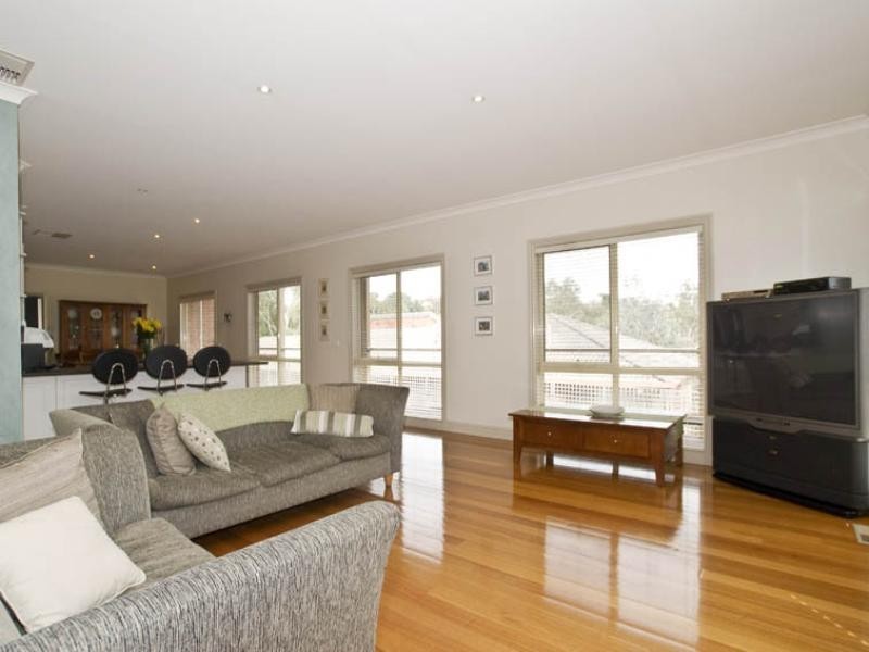 11 Caramut Court, Warranwood VIC 3134