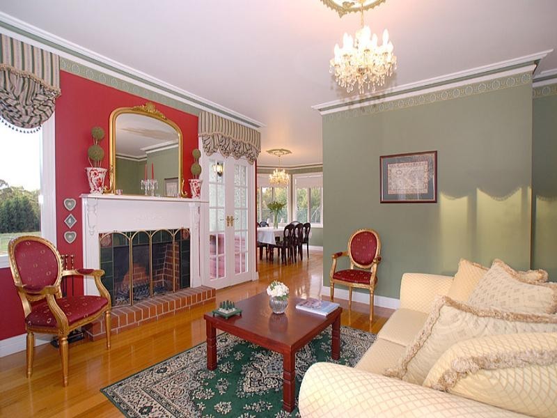 1 Villanova Court, Park Orchards VIC 3114