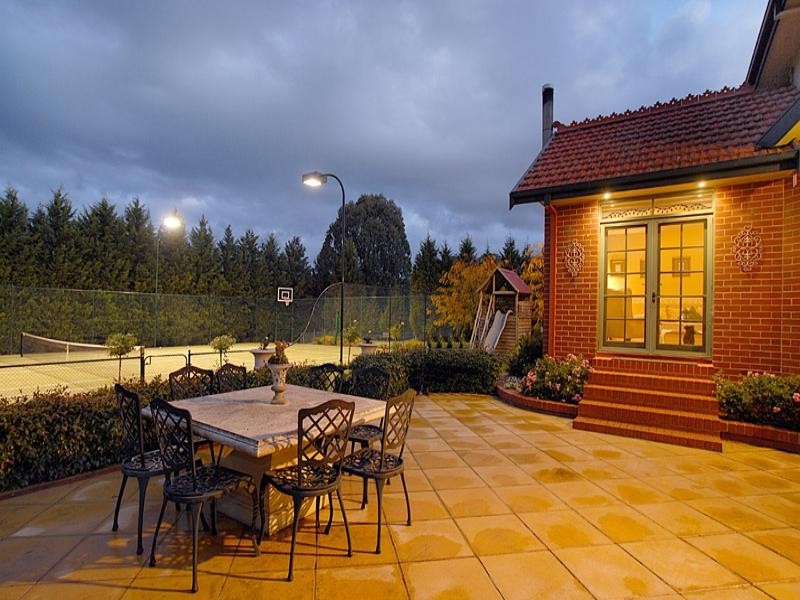 1 Villanova Court, Park Orchards VIC 3114