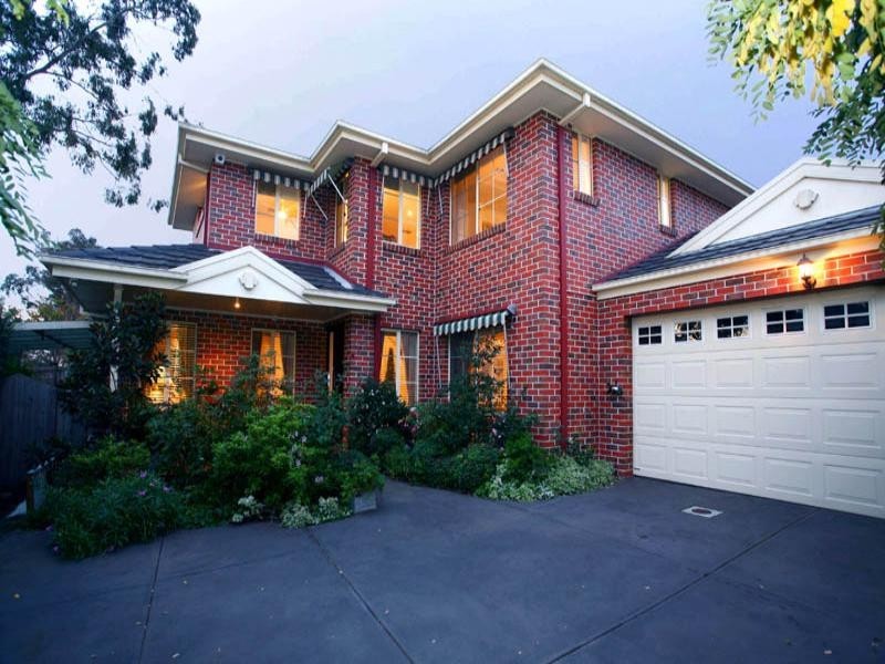 2/25 Maxia Road, Doncaster East VIC 3109