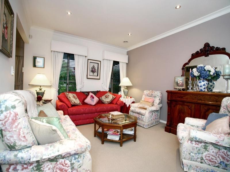 2/25 Maxia Road, Doncaster East VIC 3109