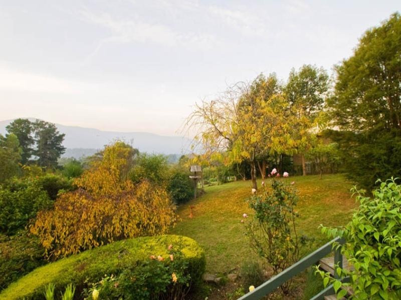 127 Barak Drive, Launching Place VIC 3139