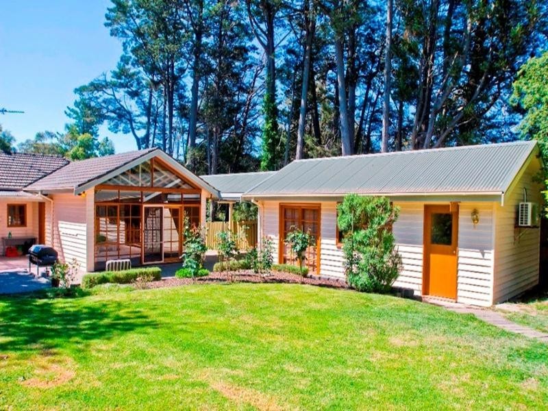 24 Park Road, Ringwood North VIC 3134