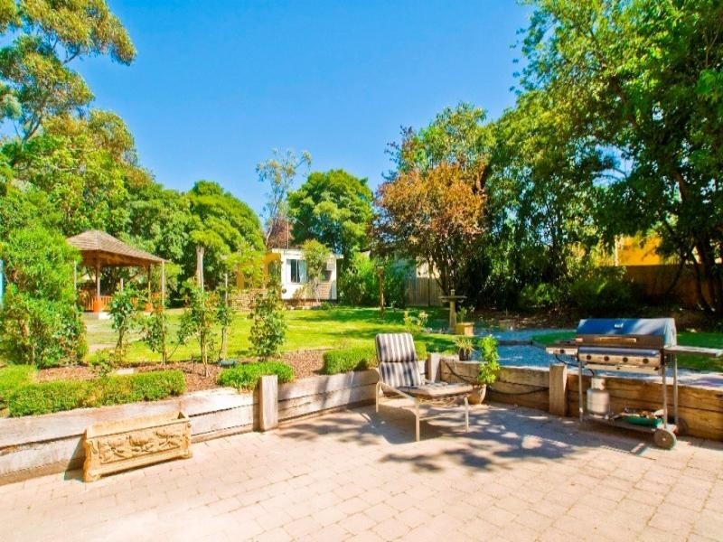 24 Park Road, Ringwood North VIC 3134