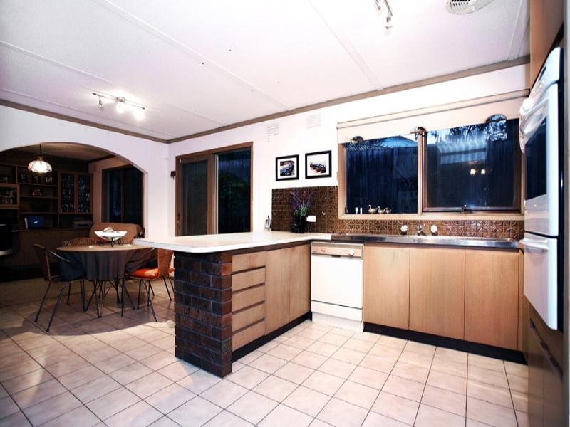 27 Glendale Avenue, Templestowe VIC 3106