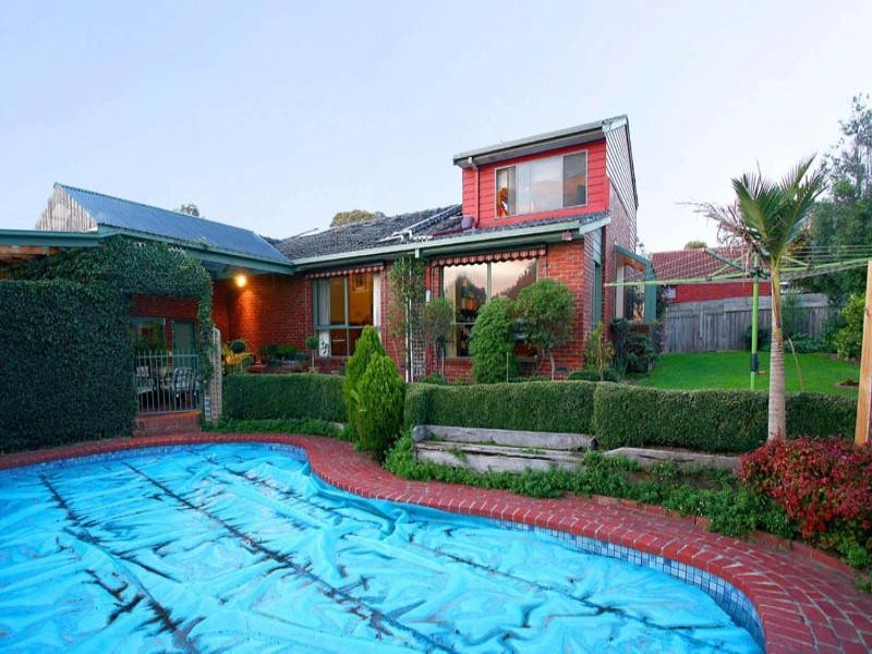 51 Rosemary Avenue, Croydon Hills VIC 3136