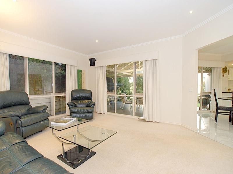 21 Hillhouse Road, Templestowe VIC 3106