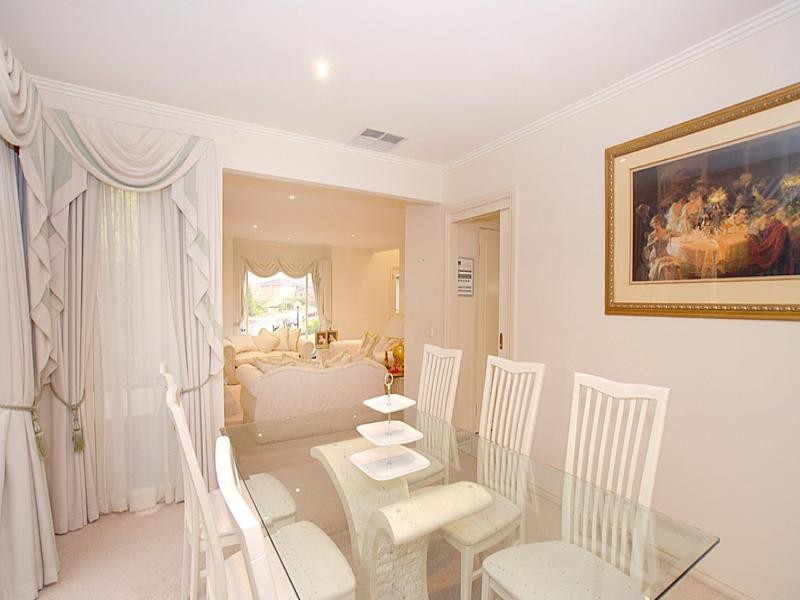 21 Hillhouse Road, Templestowe VIC 3106