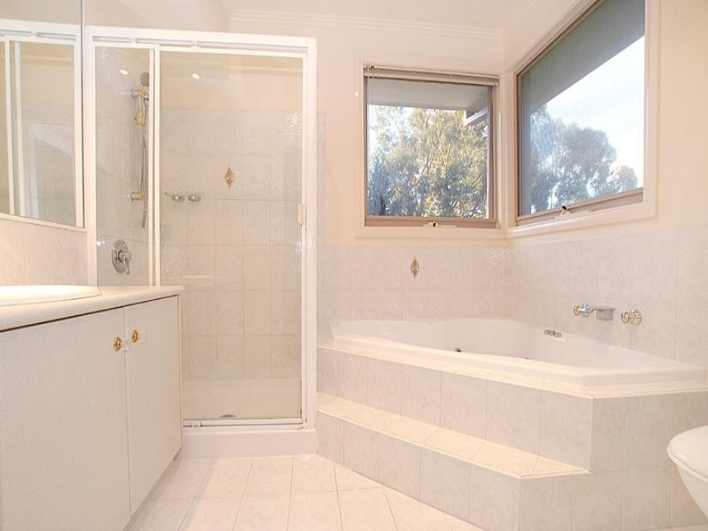 21 Hillhouse Road, Templestowe VIC 3106