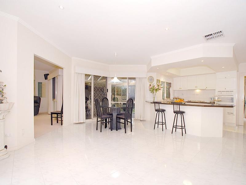 21 Hillhouse Road, Templestowe VIC 3106