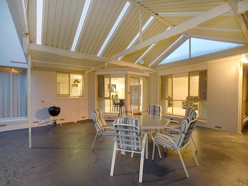 21 Hillhouse Road, Templestowe VIC 3106