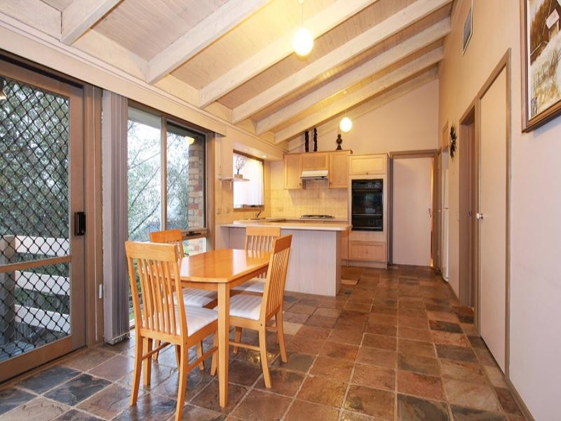 1 Caramut Court, Warranwood VIC 3134