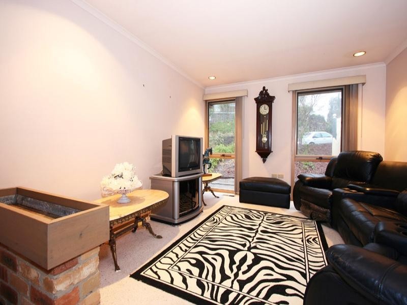 1 Caramut Court, Warranwood VIC 3134