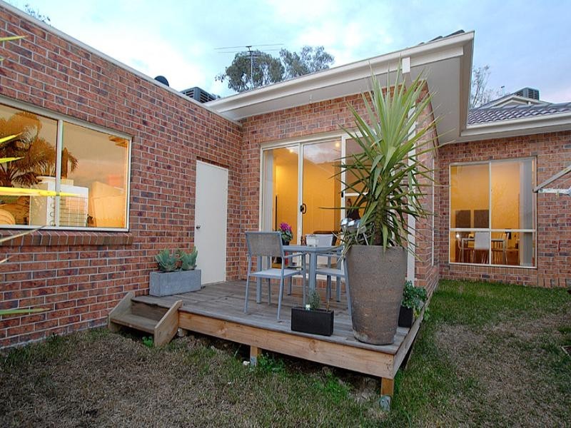 2/9 Amberley Court, Bulleen VIC 3105