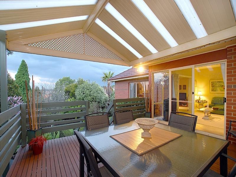 8 Oakwood Court, Templestowe VIC 3106