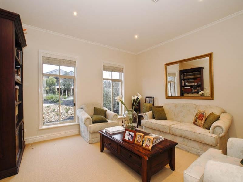 13 Panorama Way, Werribee VIC 3030