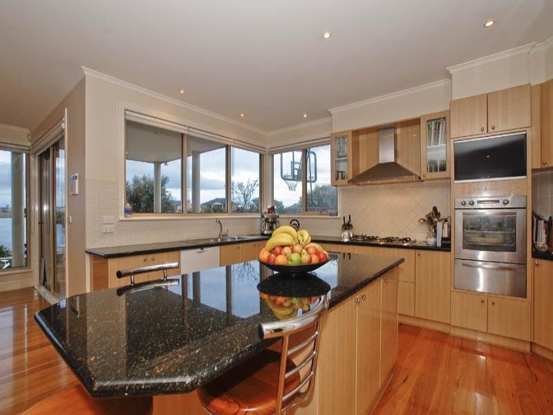 13 Panorama Way, Werribee VIC 3030