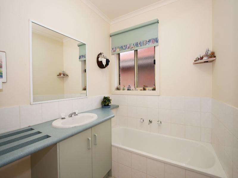 4/22-24 Sherbrook Avenue, Ringwood VIC 3134