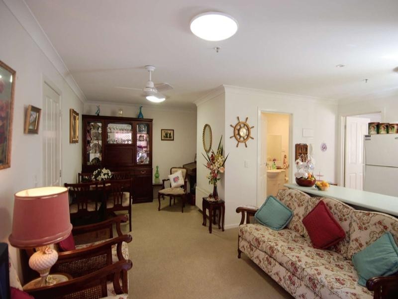 6 and 7/31 Blackburn Road, Doncaster East VIC 3109