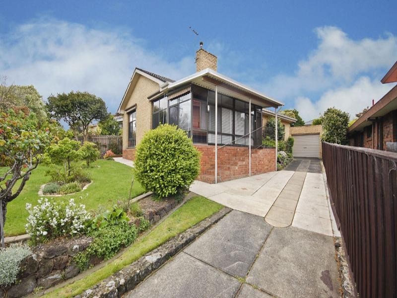 738 Elgar Road, Doncaster VIC 3108