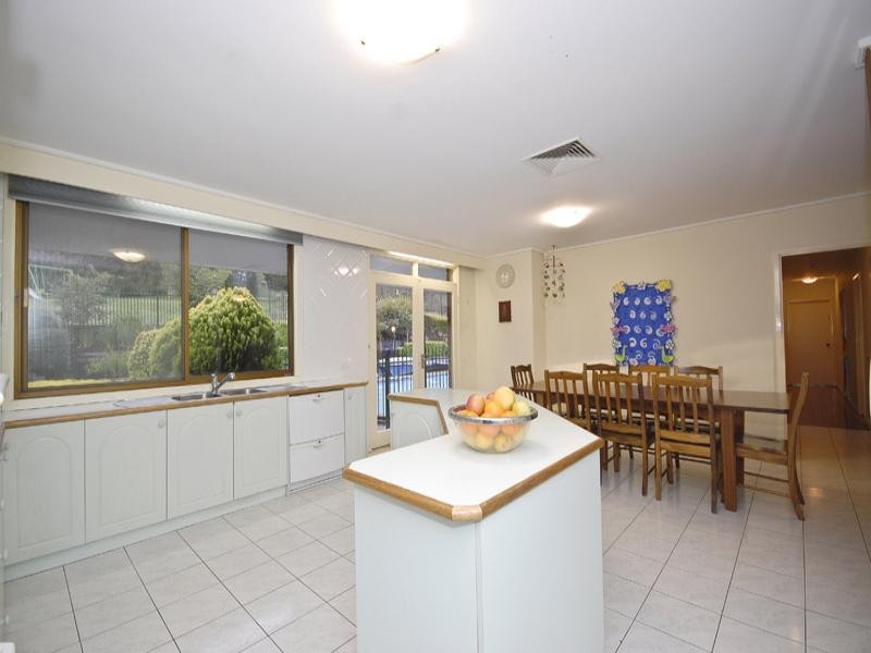 12A Chivers Road, Templestowe VIC 3106