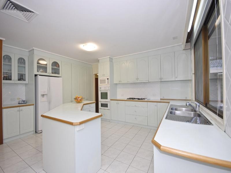 12A Chivers Road, Templestowe VIC 3106