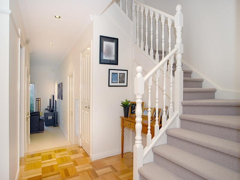 2/16 Powers Street, Donvale VIC 3111