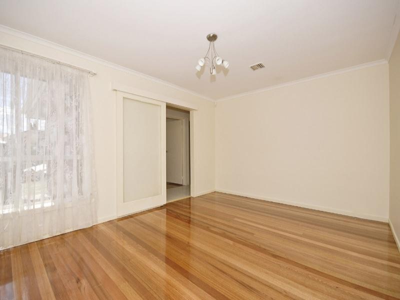 1 Camelia Street, Kings Park VIC 3021