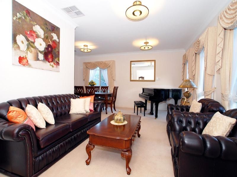 1 Burge Court, Doncaster East VIC 3109