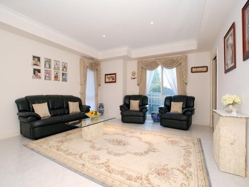 1 Burge Court, Doncaster East VIC 3109