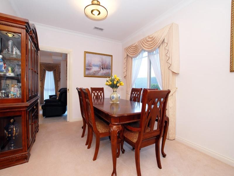 1 Burge Court, Doncaster East VIC 3109