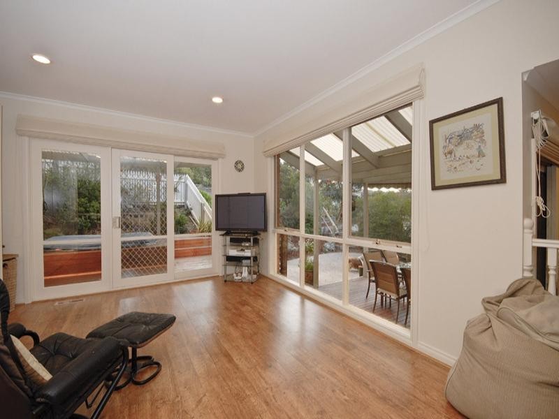 19 Valley Way, Warrandyte VIC 3113