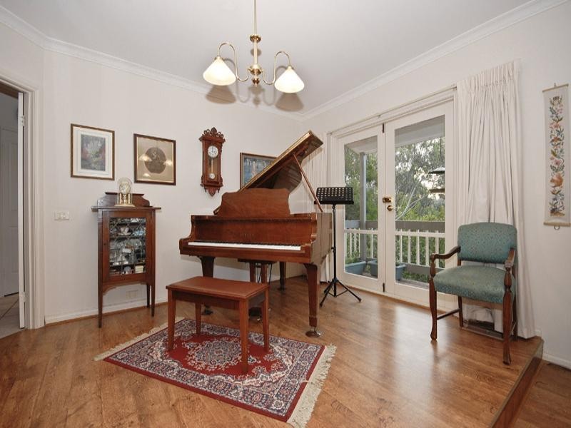 19 Valley Way, Warrandyte VIC 3113