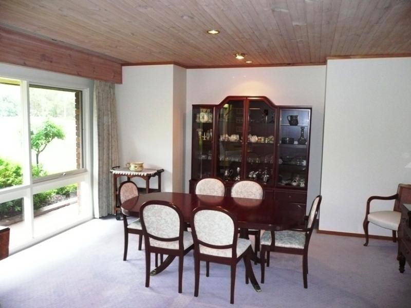 1 Orchard Rise, Park Orchards VIC 3114