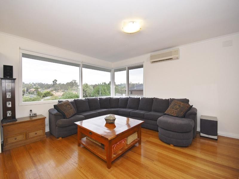 8 Cavendish Drive, Templestowe Lower VIC 3107
