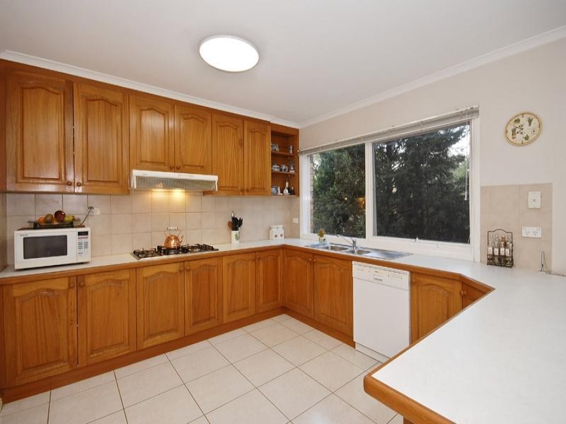 40 Hillhouse Road, Templestowe VIC 3106