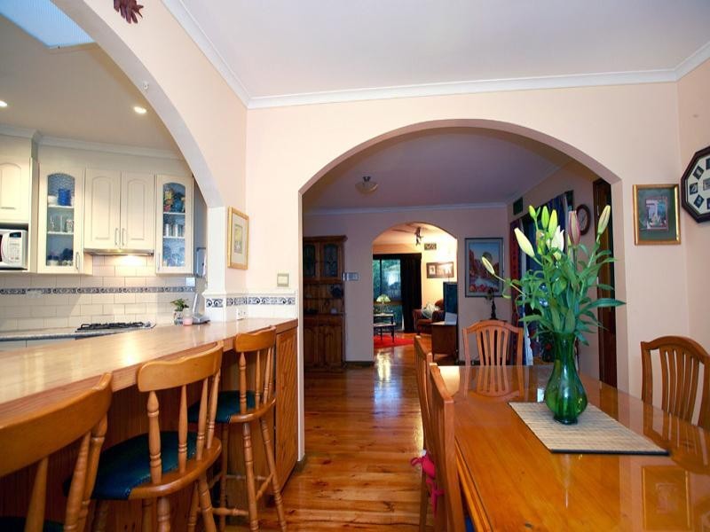 1 The Glade, Mitcham VIC 3132