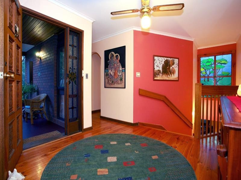 1 The Glade, Mitcham VIC 3132